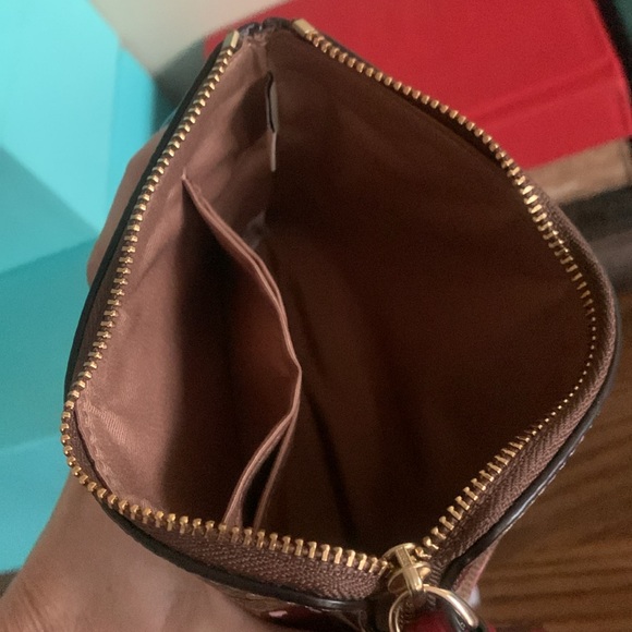 Coach retired new Cherry Print Wristlet in Brown and Pink 1225 - Picture 5 of 6